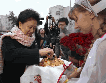 ���Ӷ�����ʥ�˵ñ���652ѧУ