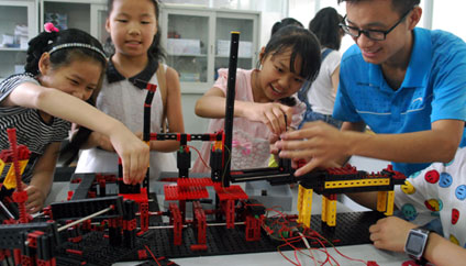 ��С���񡱽���Уѧ����